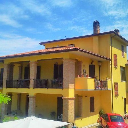 Ferienwohnung Il Girasole Castel Ritaldi Exterior foto