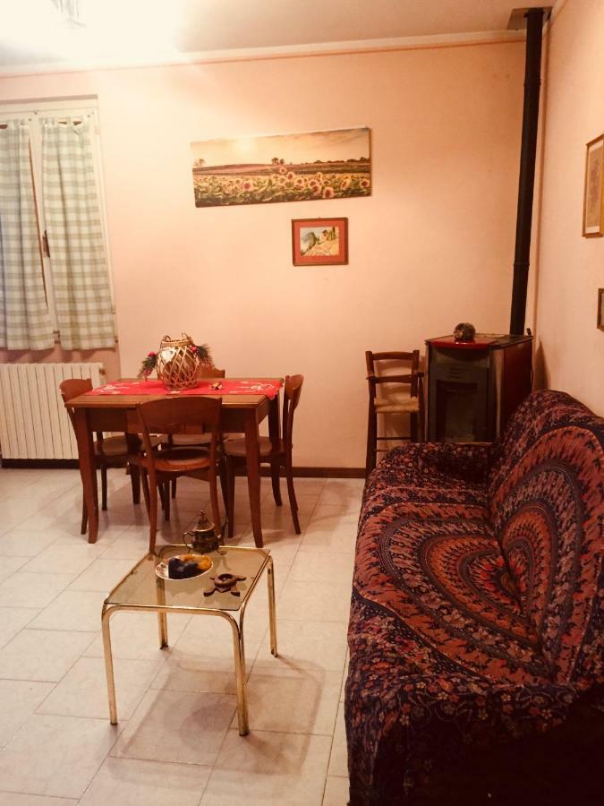 Ferienwohnung Il Girasole Castel Ritaldi Exterior foto