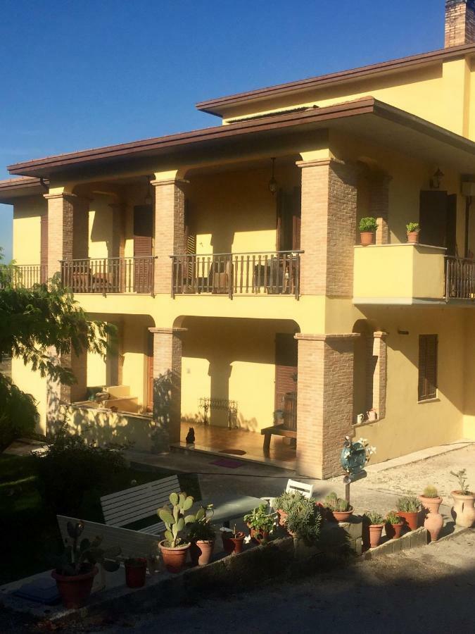 Ferienwohnung Il Girasole Castel Ritaldi Exterior foto